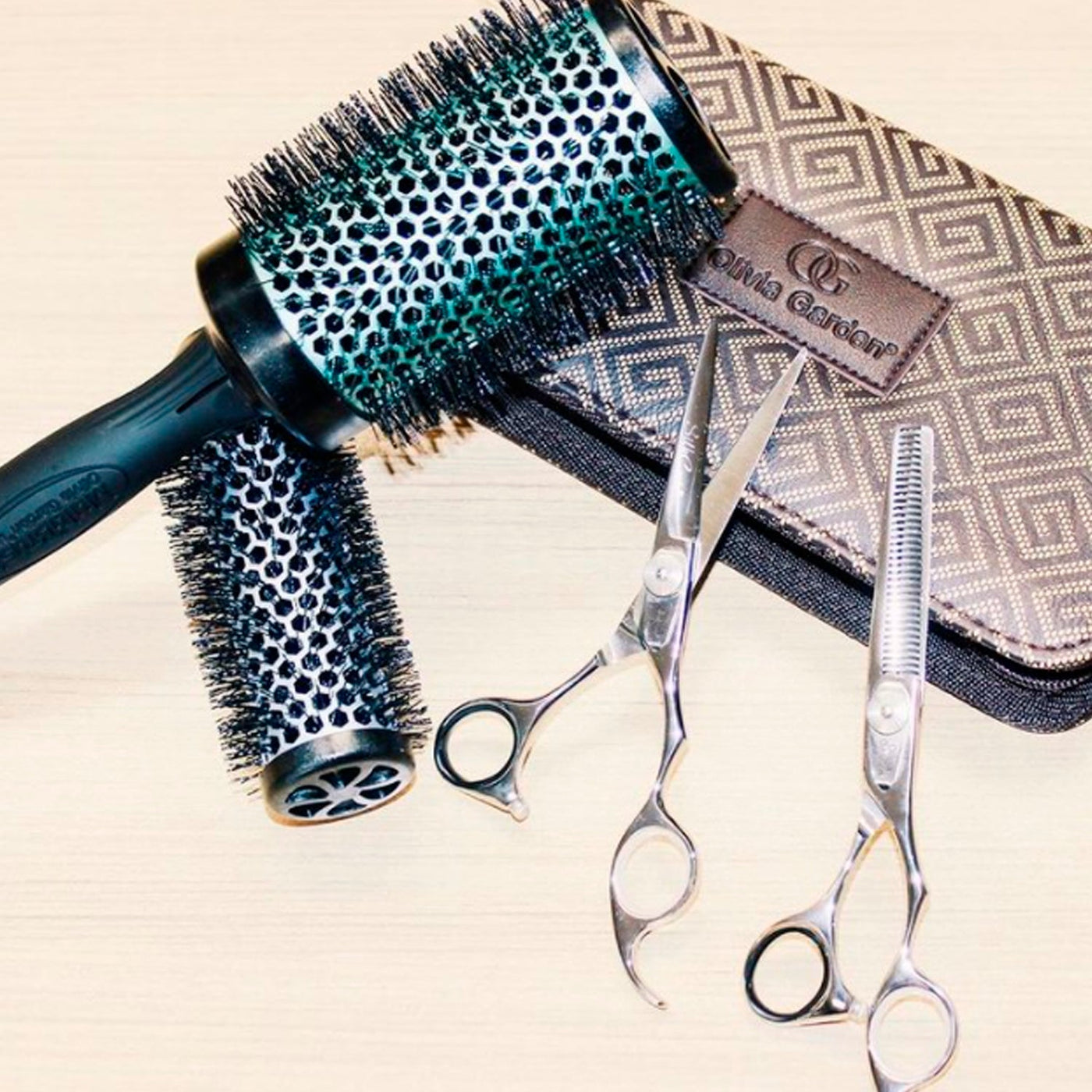 left handed garden scissors Olivia Garden SilkCut Kit Left Handed – Ocean Salon Systems